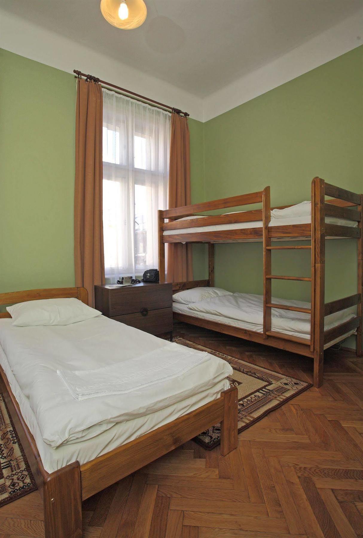Enigma Hostel Kraków Exteriör bild