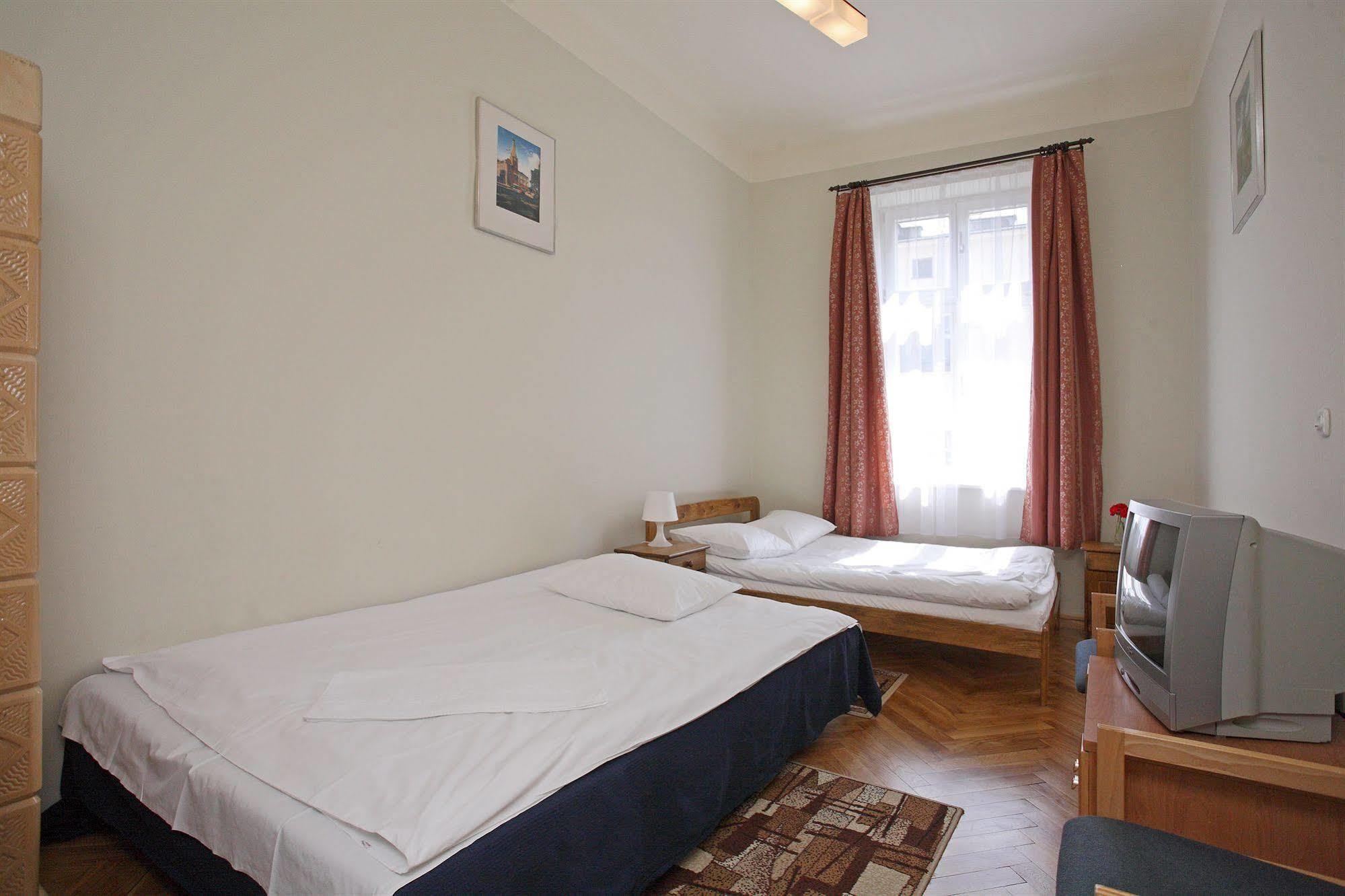 Enigma Hostel Kraków Exteriör bild