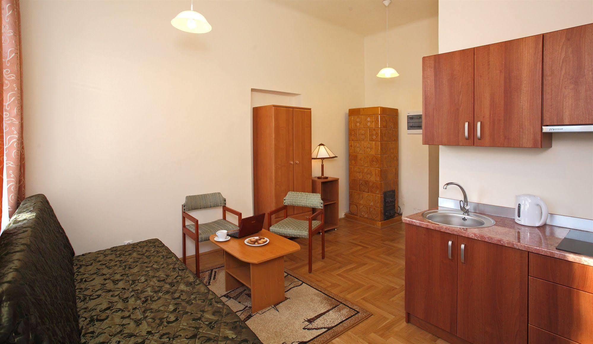 Enigma Hostel Kraków Exteriör bild