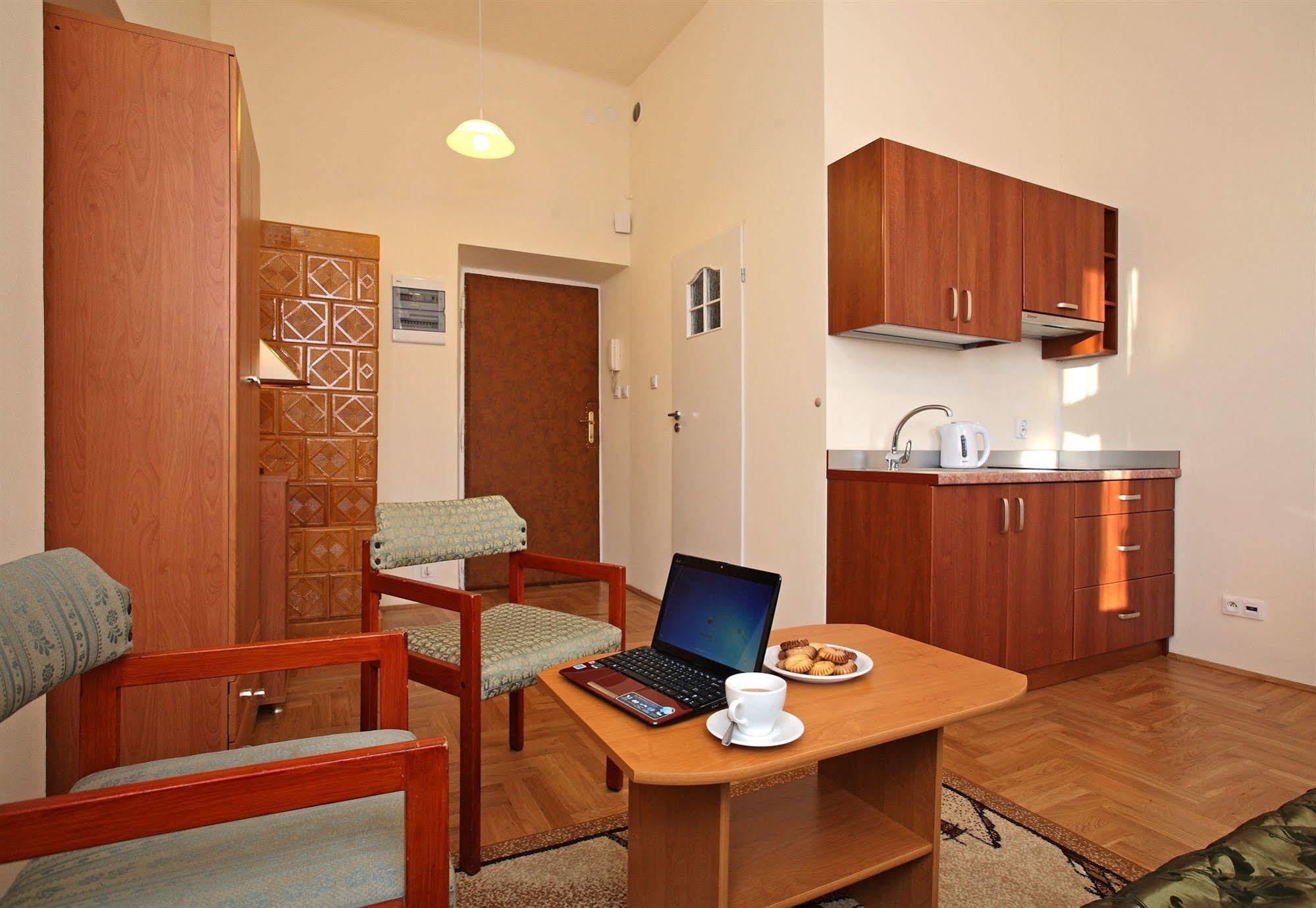 Enigma Hostel Kraków Exteriör bild