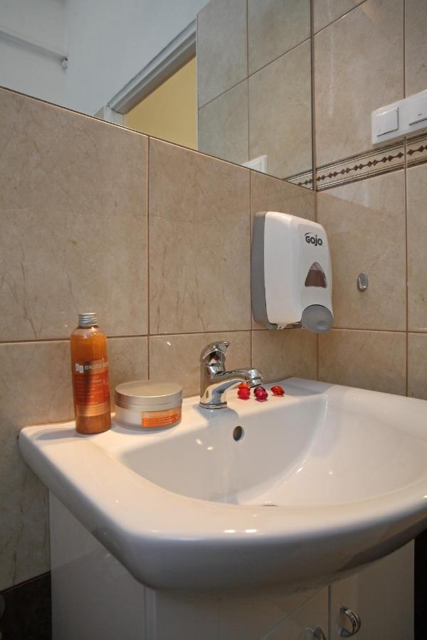 Enigma Hostel Kraków Rum bild